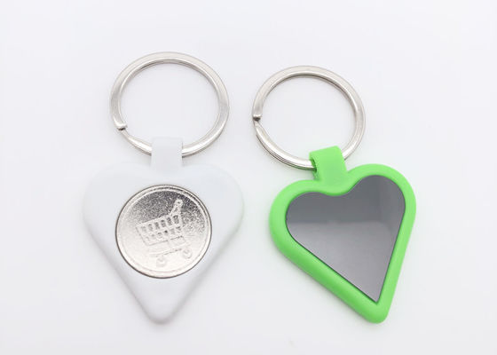 Plastikowy niklowany Śliczny metalowy brelok 35mm Brelok w kształcie serca